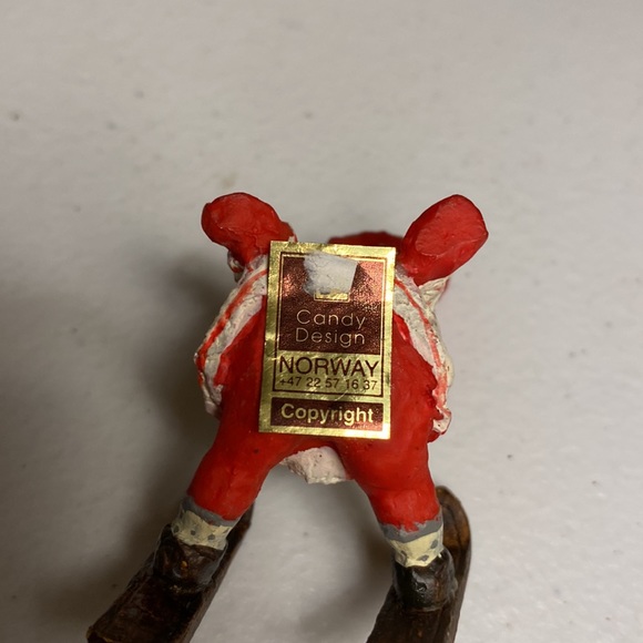 🎄🎄🎄Candy Design Norway Girl with Skis Figurine - Picture 4 of 4